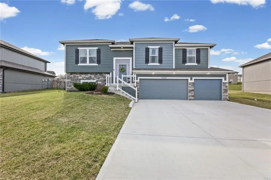 11722 N Manning Avenue, Kansas City, MO 64157 - #2