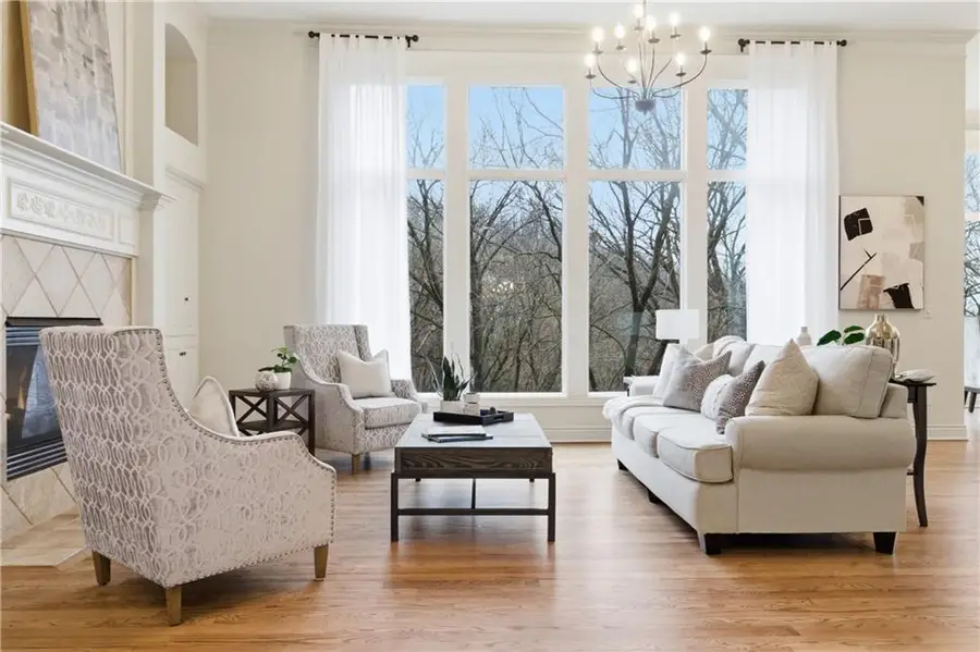 10514 River Hills Drive, Parkville, MO 64152 - #3