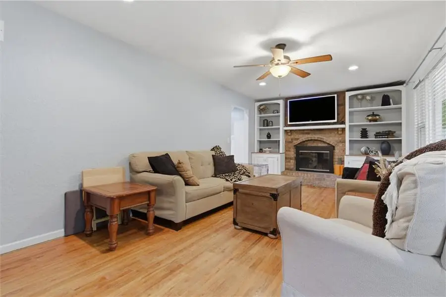 1922 N Redwood Drive, Independence, MO 64058 - #3