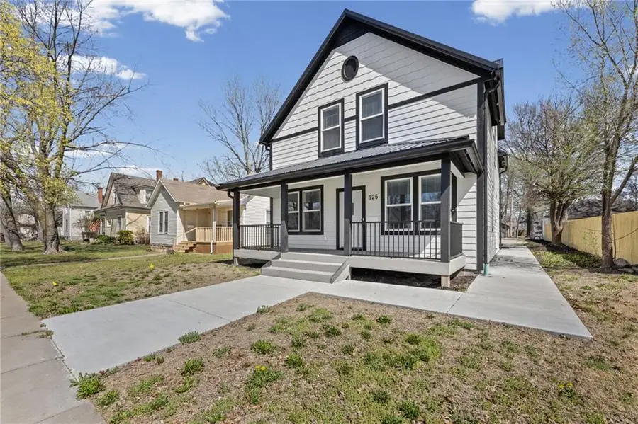 825 Main Street, Ottawa, KS 66067 - #2