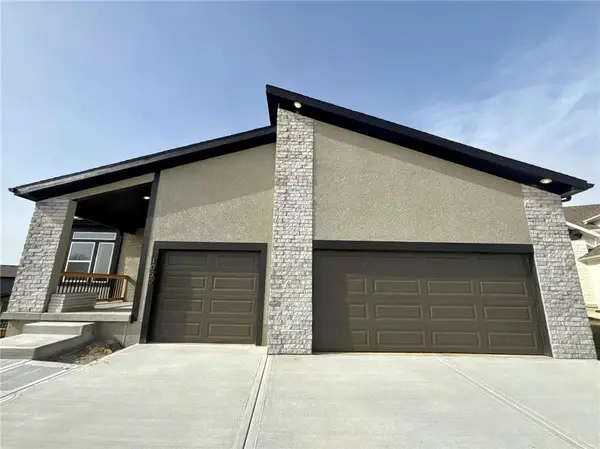 8919 SW 6th Street, Blue Springs, MO 64064