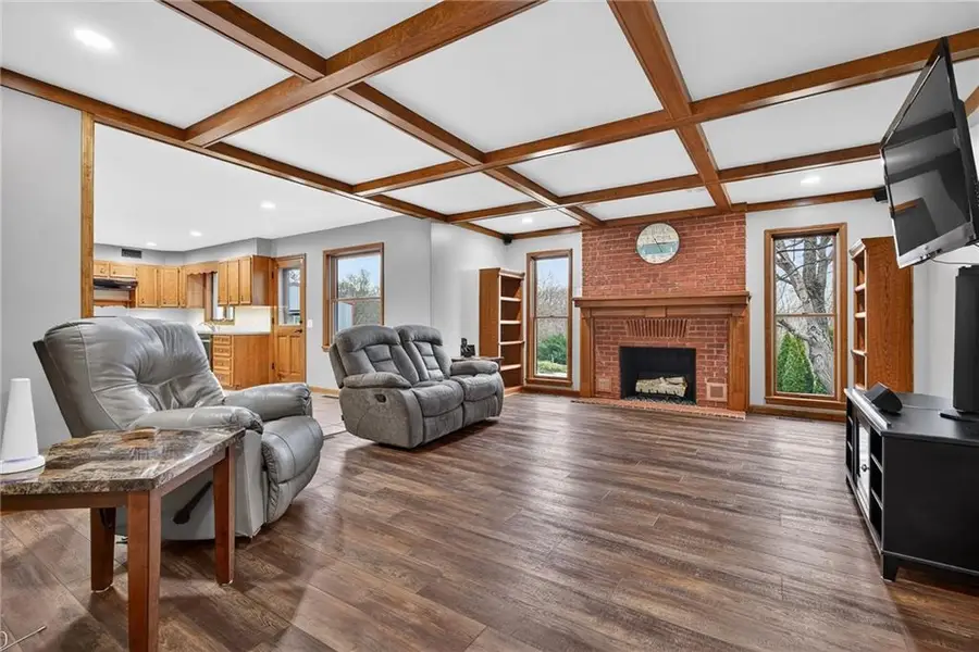 2103 NE 85th Road, Saint Joseph, MO 64507 - #3