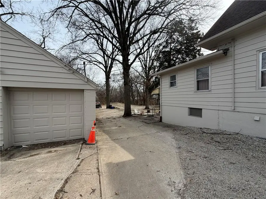 1711 N 36th Street, Kansas City, KS 66102 - #2