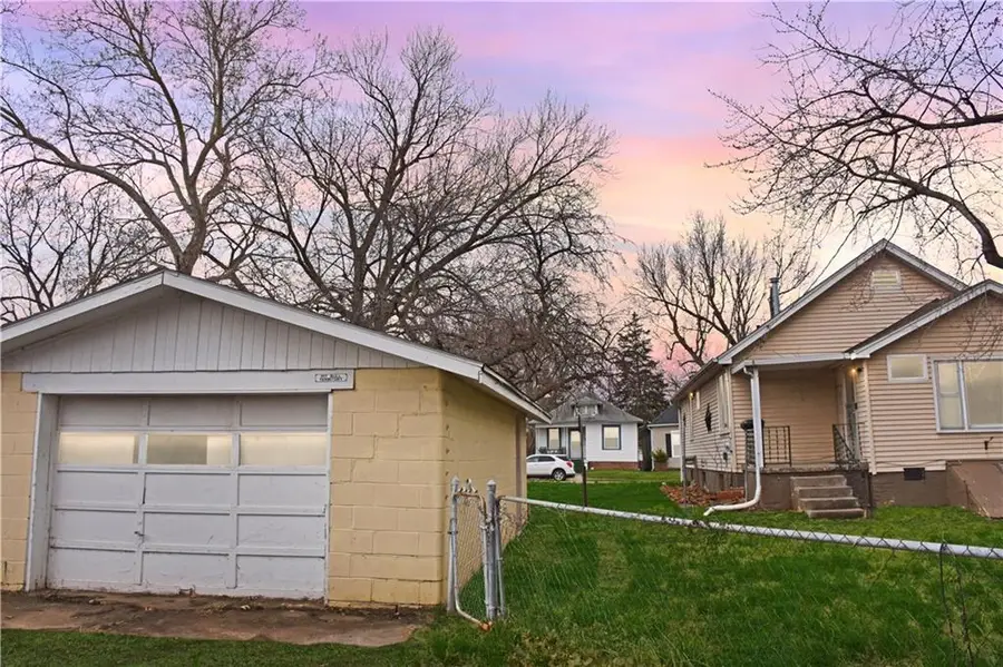 2817 Jules Street, Saint Joseph, MO 64501 - #3