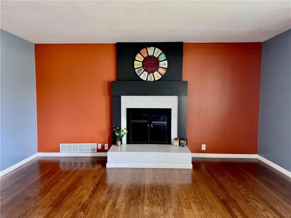 601 S Troost Street, Olathe, KS 66061