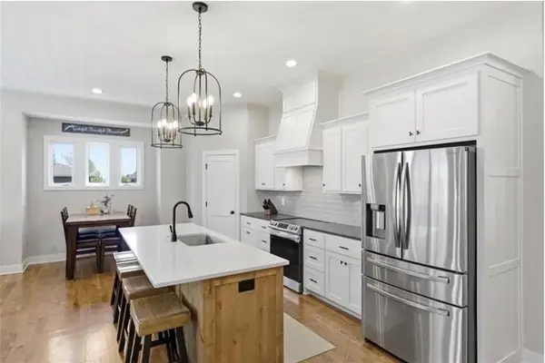 21010 W 225th Street, Spring Hill, KS 66083