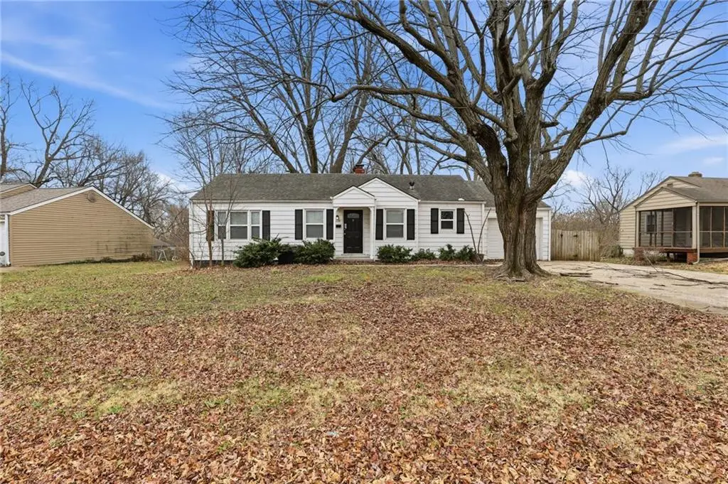 9609 E 68th Street, Raytown, MO 64133 - #1