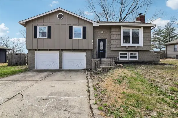 809 Mulberry Street, Lee's Summit, MO 64086