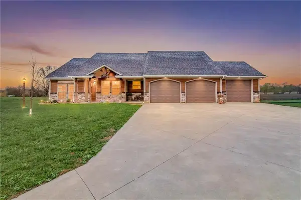 1001 Orchid Street, Garden City, MO 64747