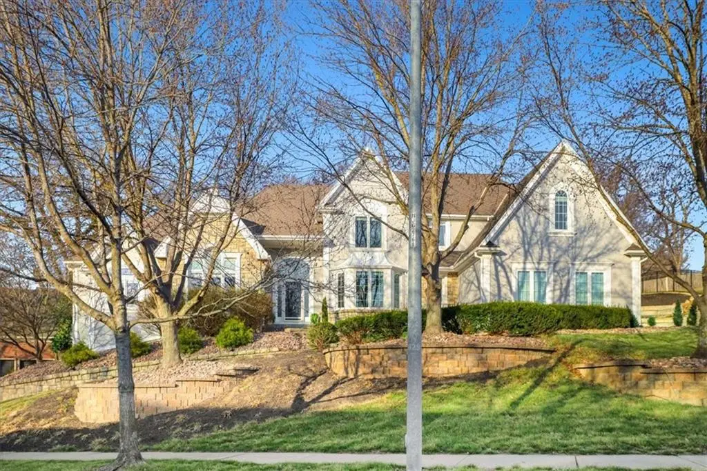 5929 N Mattox Road, Kansas City, MO 64151 - #1