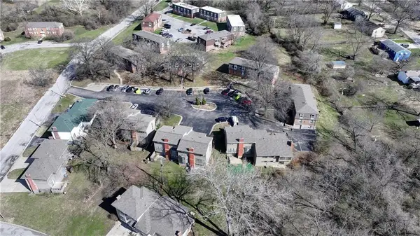 8627 Countryshire Lane, Kansas City, MO 64138