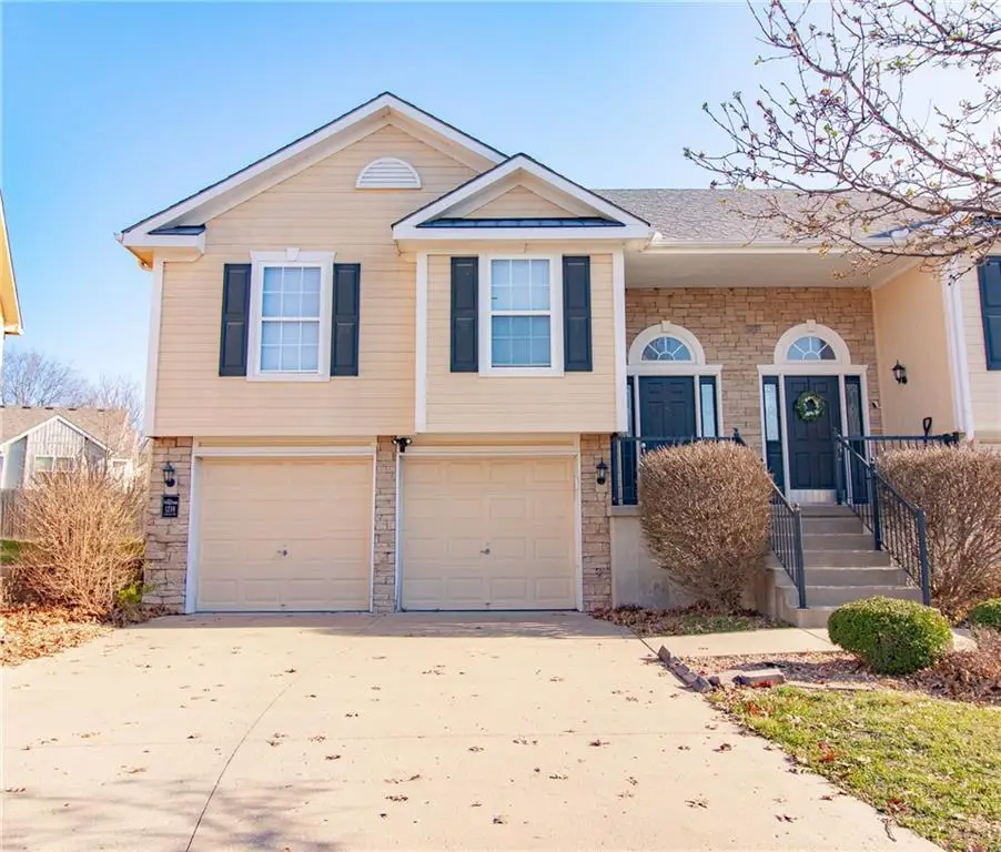 1218 Ashley Drive, Grain Valley, MO 64029 - #1