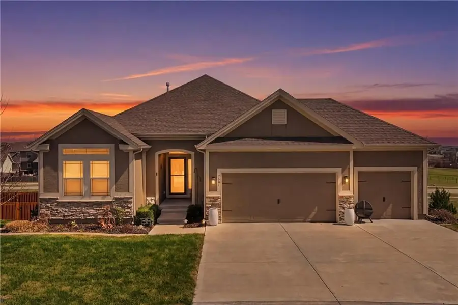 7301 NE 108th Terrace, Kansas City, MO 64156 - #2