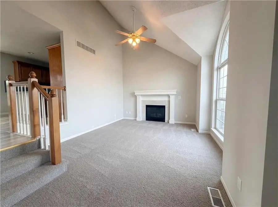 6417 N Kirkwood Avenue, Kansas City, MO 64151 - #3