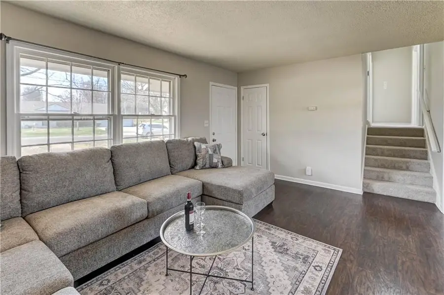 7423 Harris Avenue, Raytown, MO 64133 - #2