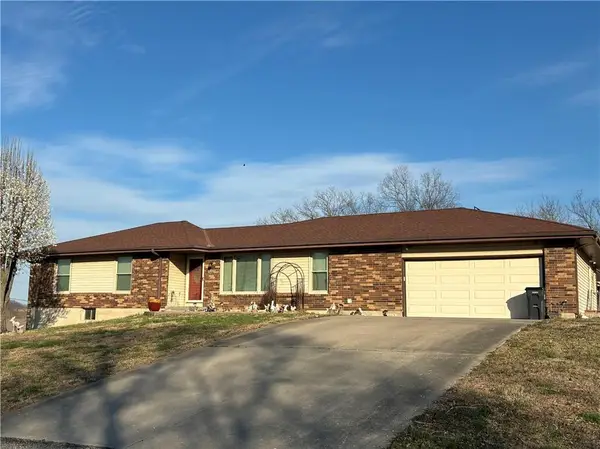 11017 NW Crooked Road, Kansas City, MO 64152