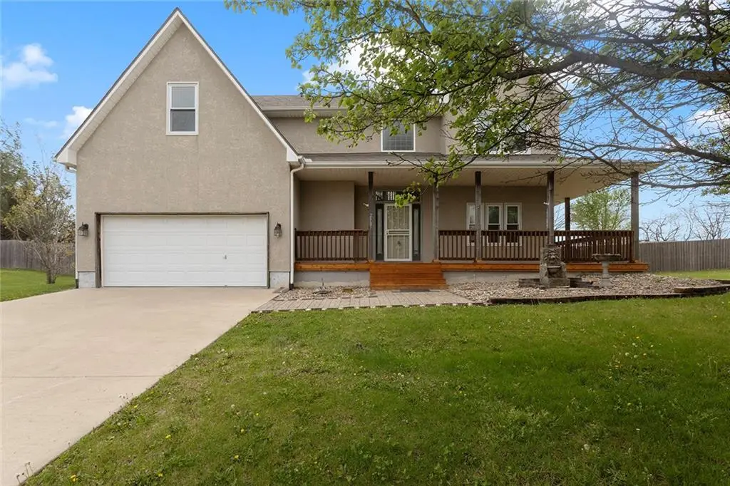 2305 SE Horseshoe Drive, Oak Grove, MO 64075 - #1