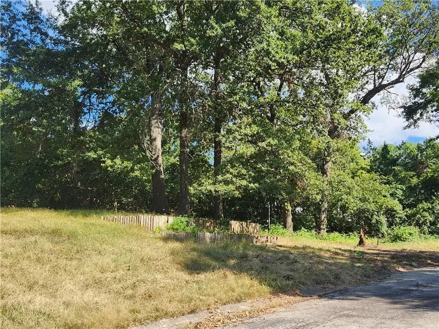 Ash Avenue, Raytown, MO 64138 - #2