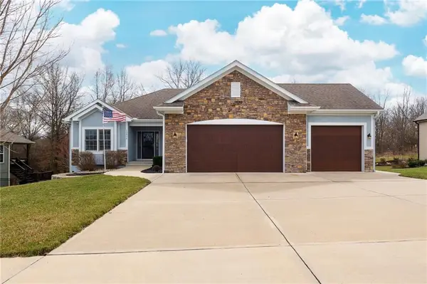 12815 Hubbard Road, Kansas City, KS 66109