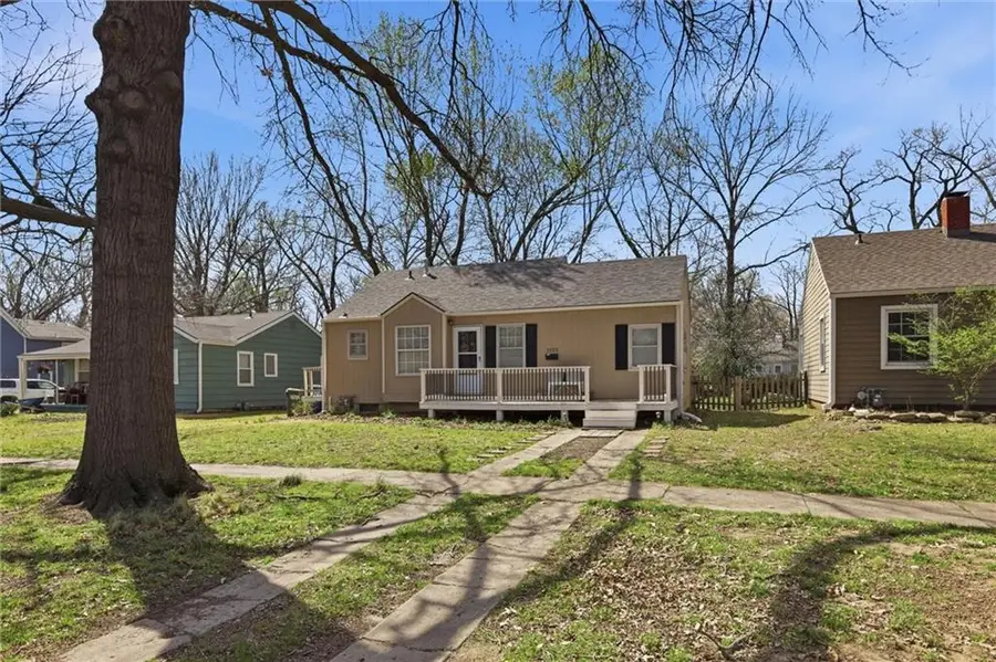 1923 Tennessee Street, Lawrence, KS 66046 - #3