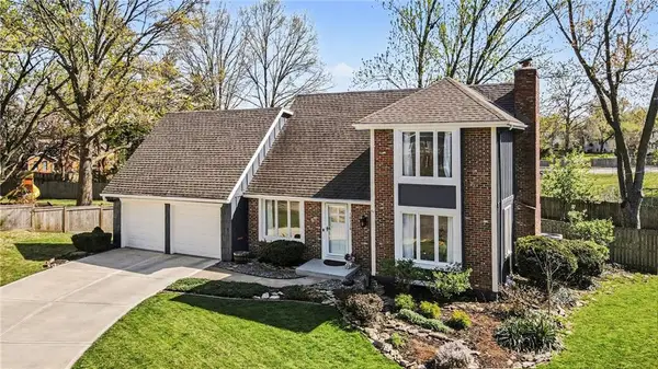 10230 Knox Drive, Overland Park, KS 66212