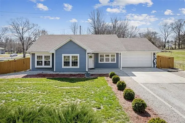 301 Plattsburg Street, Lathrop, MO 64465