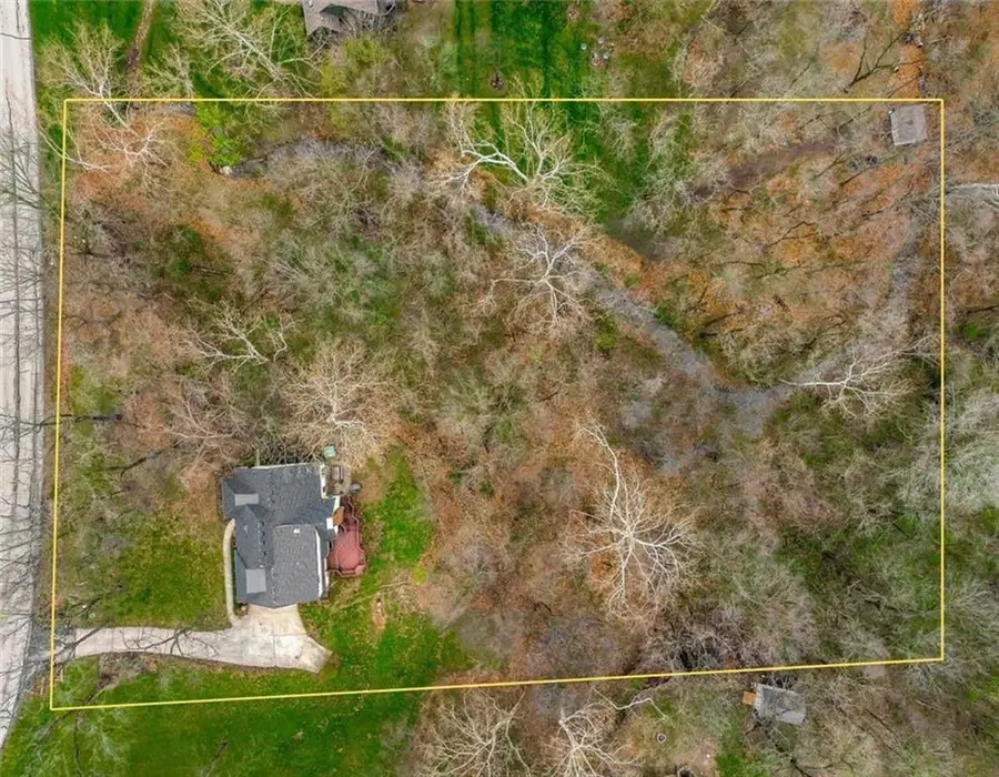 7317 N Nevada Avenue, Parkville, MO 64152 - #3