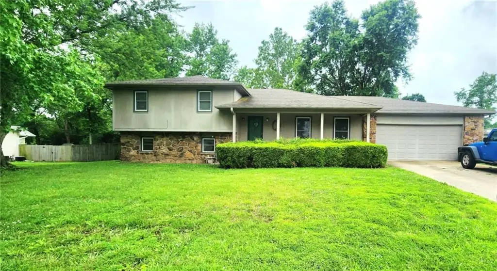 1302 Bitner Terrace, Pittsburg, KS 66762 - #1