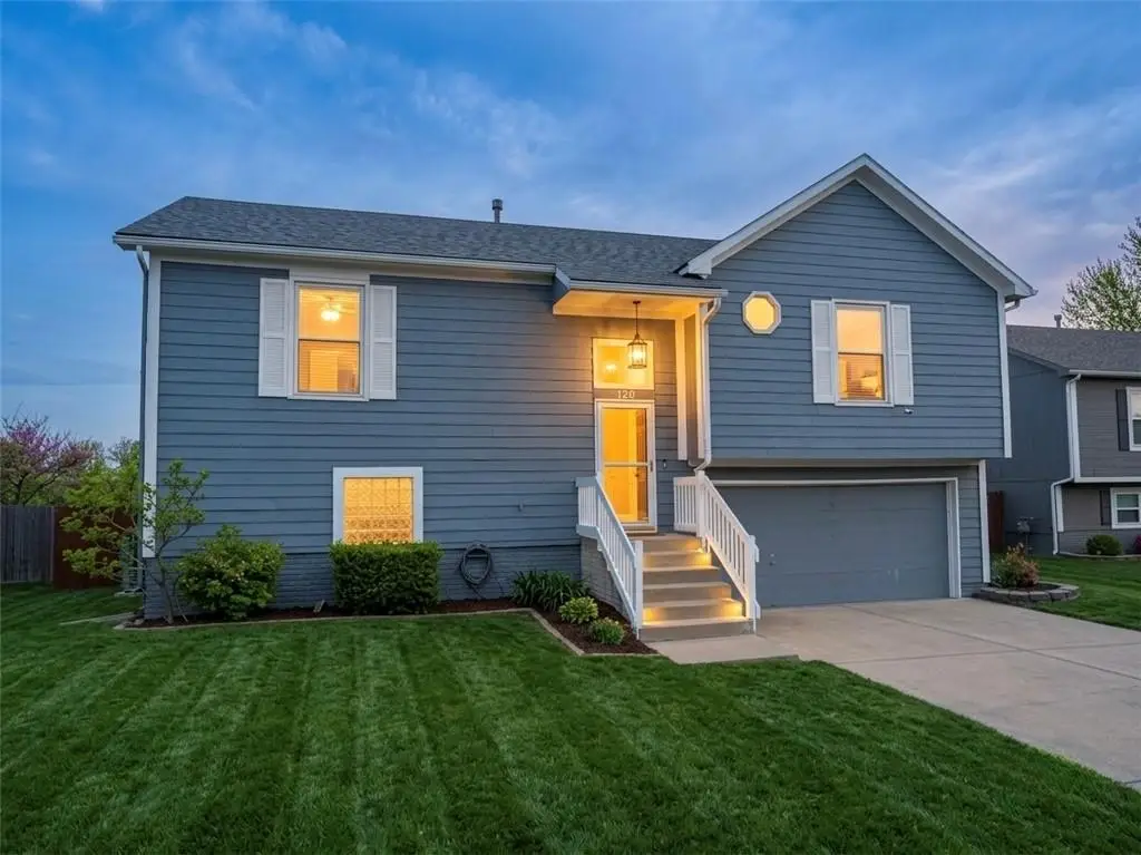 120 W Skylark Street, Gardner, KS 66030 - #1