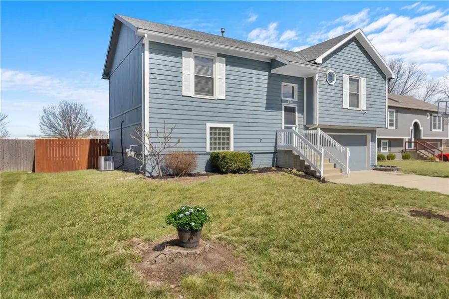 120 W Skylark Street, Gardner, KS 66030 - #3