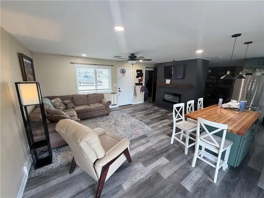 807 Lakeview Drive, Pittsburg, KS 66762 - #3