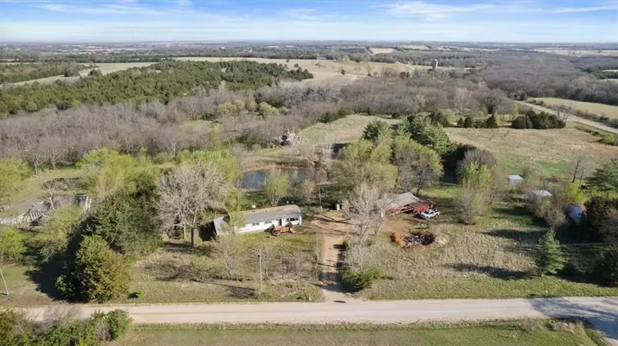 5722 W 117th Street, Carbondale, KS 66414 - #2