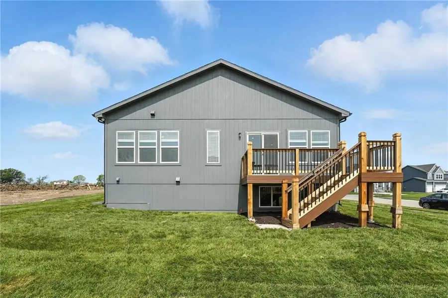 10632 N Jarboe Street, Kansas City, MO 64155 - #3