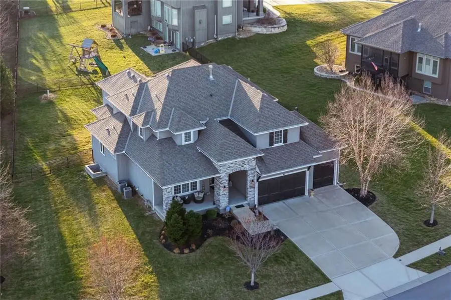 7026 Belmont Drive, Shawnee, KS 66226 - #3