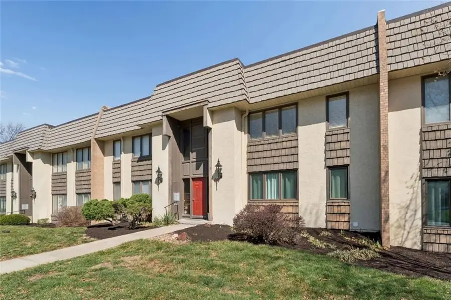 462 W 104 Street #D, Kansas City, MO 64114 - #3