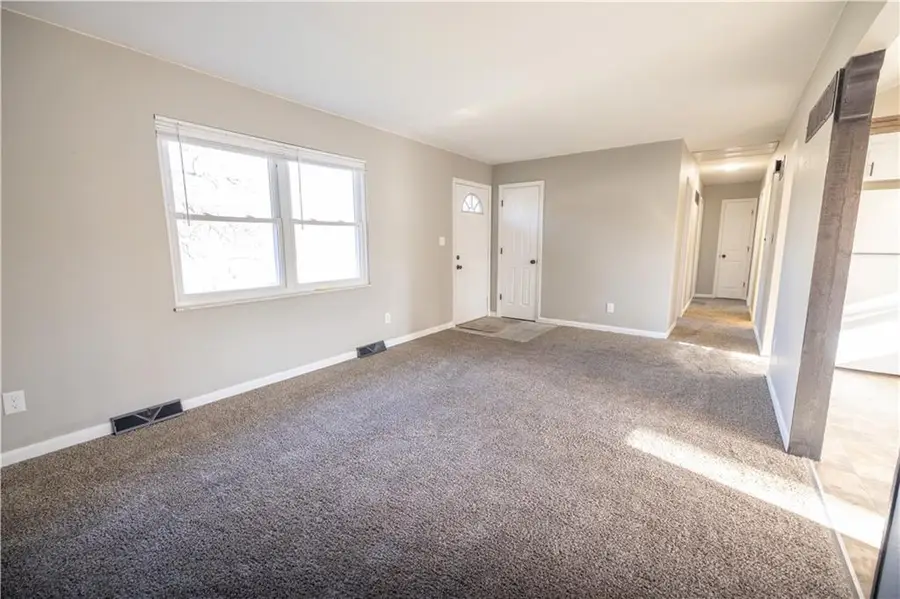 1609 N Ponca Drive, Independence, MO 64058 - #3