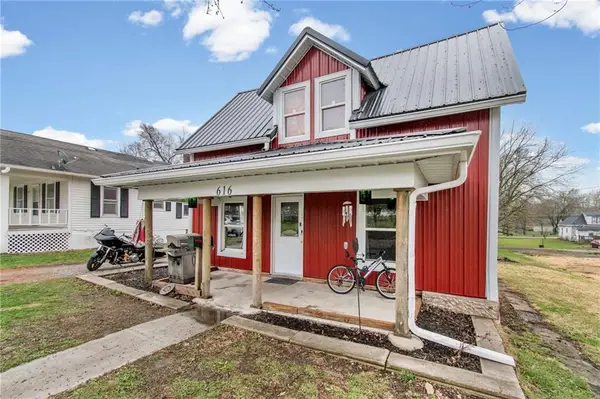 616 E 3rd Street, Cameron, MO 64429