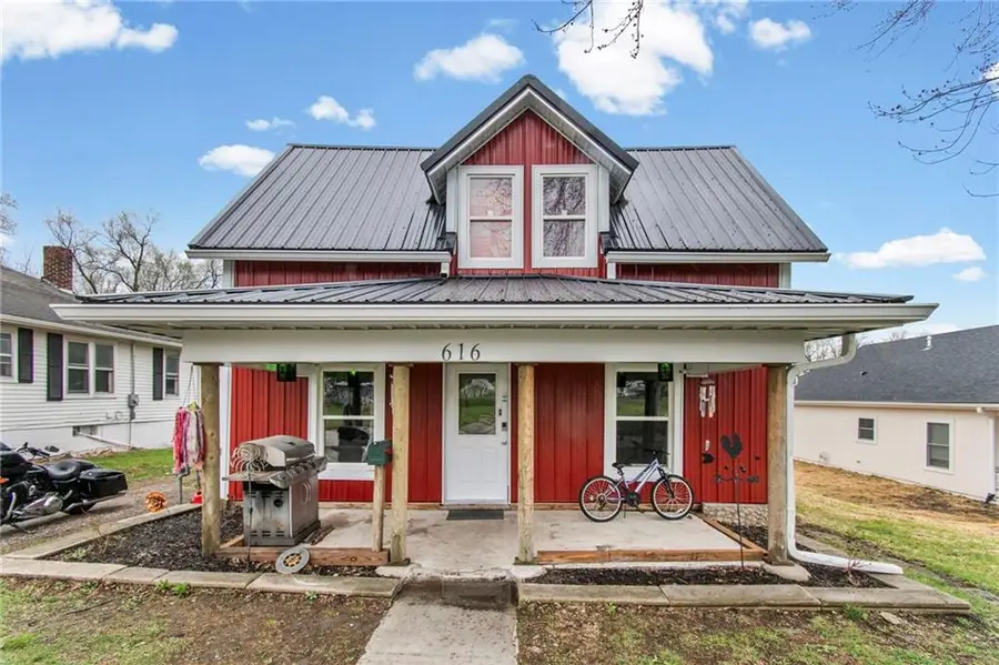 616 E 3rd Street, Cameron, MO 64429 - #2