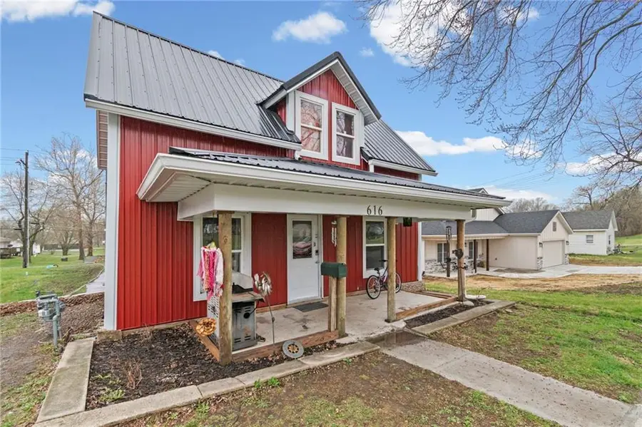 616 E 3rd Street, Cameron, MO 64429 - #3