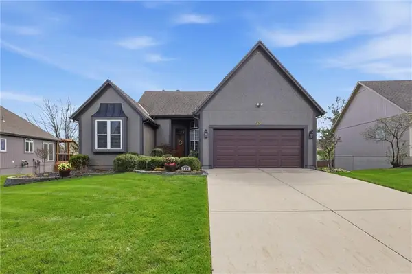 7629 W 148th Terrace, Overland Park, KS 66223