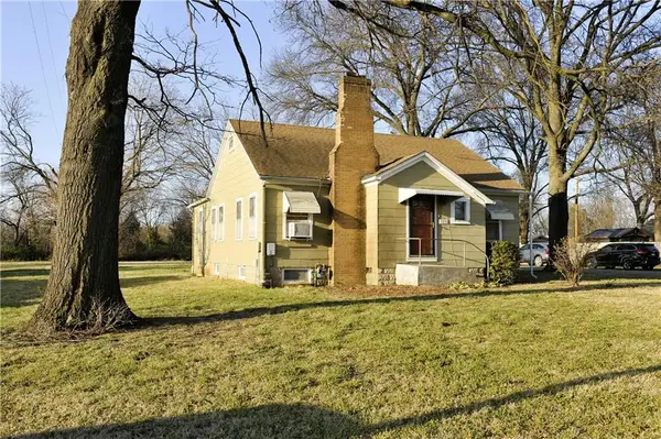 123 E Atkinson Avenue, Pittsburg, KS 66762