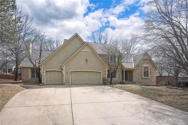 4417 W 130th Street, Leawood, KS 66209