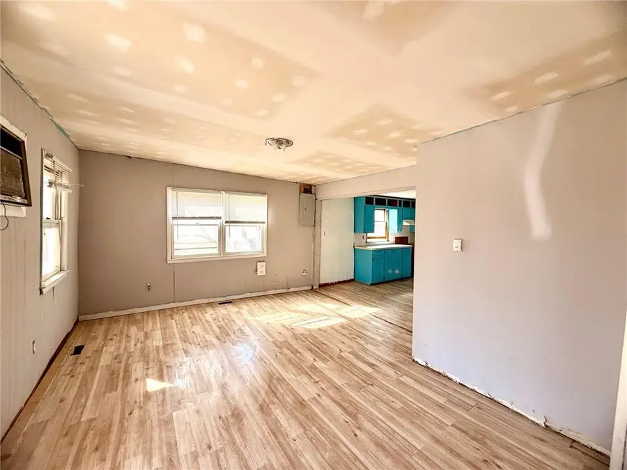 305 North Avenue, Maryville, MO 64468 - #2