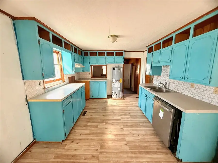 305 North Avenue, Maryville, MO 64468 - #3