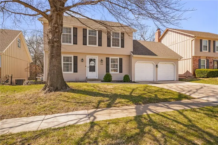 7216 Rene Street, Shawnee, KS 66216 - #2