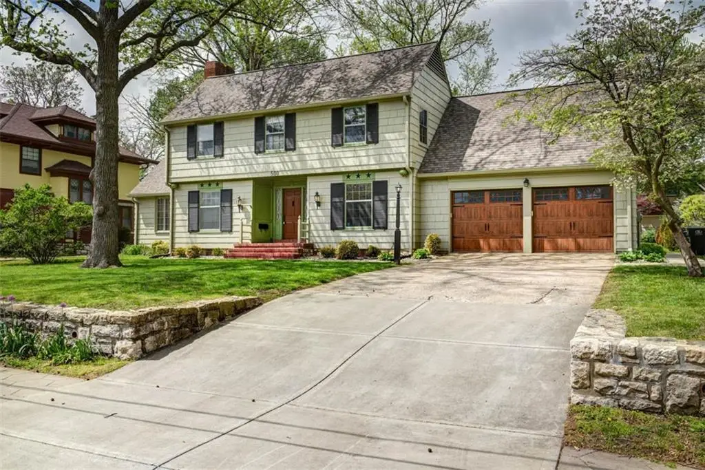 500 N Delaware Street, Independence, MO 64050 - #1