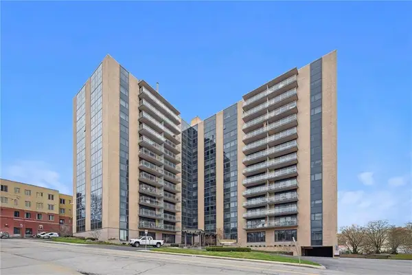 4545 Wornall Road #1210, Kansas City, MO 64111