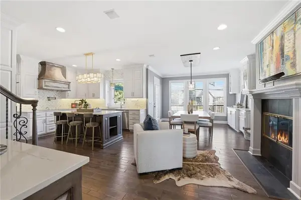 9206 W 146th Place, Overland Park, KS 66221