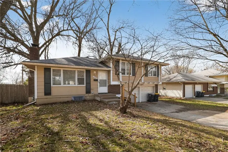 11504 Manchester Avenue, Kansas City, MO 64134 - #2