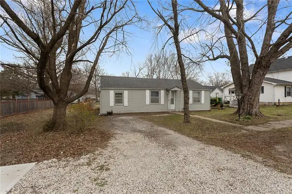 304 Ivy Street, Garden City, MO 64747